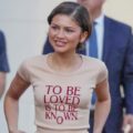 Zendaya deslumbra con un look desenfadado en el estreno de su nueva película