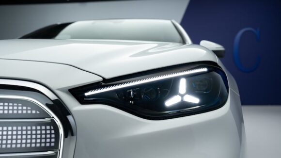 Lanzamiento del nuevo Mercedes-Benz Clase C eléctrico: 500 CV y autonomía de hasta 762 km