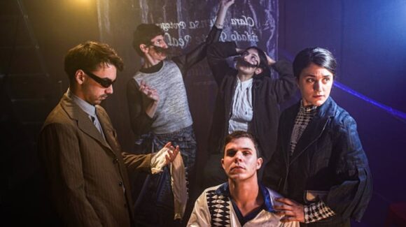 «La balada de Clarita Pons»: una experiencia teatral intensa y poética que cautiva al espectador