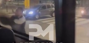 Hombre agredió a un colectivo en Constitución tras altercado vial