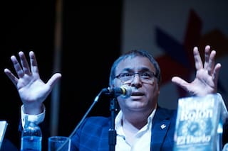 imagen-123 Gabriel Rolón reflexiona sobre la búsqueda de la felicidad y la construcción de la identidad