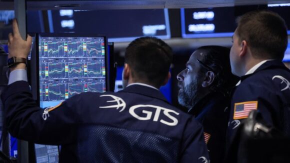 imagen-159 El riesgo país alcanza su nivel más bajo desde 2018: análisis de acciones y bonos