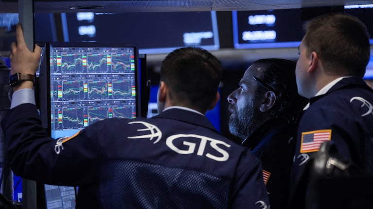 imagen-159 El riesgo país alcanza su nivel más bajo desde 2018: análisis de acciones y bonos