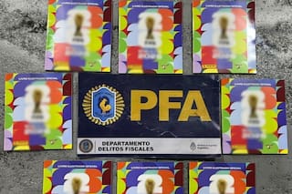 imagen-226 Desmantelan contrabando de más de 2200 álbumes del Mundial 2026 valorados en 100 millones de pesos