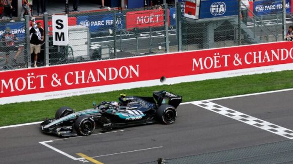 imagen-243 Fórmula 1: Kimi Antonelli se llevó el Gran Premio de Bélgica, crucial victoria para Mercedes