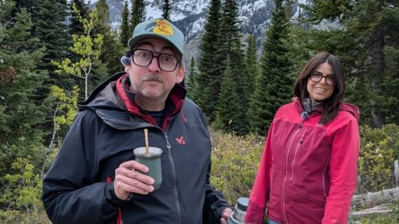 Pareja española decidió vivir en Argentina tras recorrer América: «En la Patagonia tenemos playa y montaña, un combo perfecto»