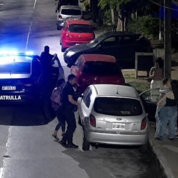 imagen-376 Policía salva a un bebé que se ahogaba en San Isidro con maniobras de RCP