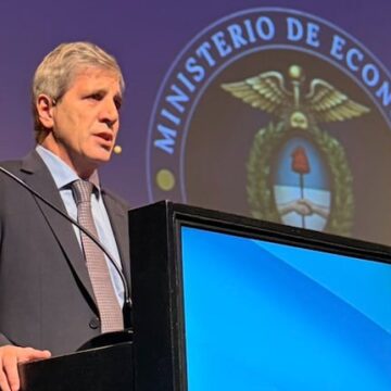 imagen-39 El Gobierno presentará el lunes su plan financiero para el pago de deuda hasta 2027