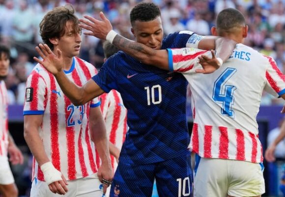 imagen-70 La crítica de L’Équipe hacia el juego de Paraguay: «Festival de agresiones»