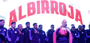 imagen-82 Paraguay aplaude a sus jugadores tras la eliminación del Mundial: Palabras de Santiago Peña y el futuro de Gustavo Alfaro