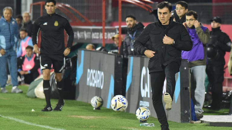 imagen-154 Independiente destituye a Gustavo Quinteros tras abultada derrota en la Copa Argentina