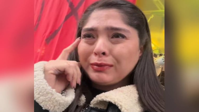 imagen-165 Flor Cabrera, ex participante de «Gran Hermano», llora al anunciar el cierre de su tienda en Flores