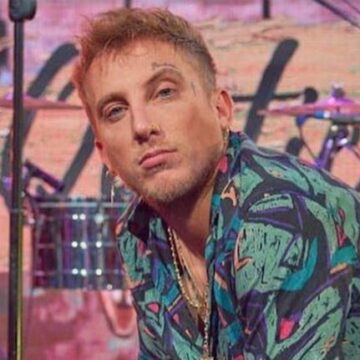 imagen-239 La tristeza de El Polaco ante la pérdida de su abuelo: «Cuidanos desde el cielo»