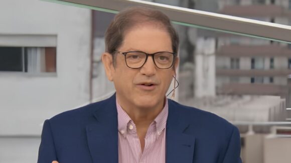 Miguel Espeche, psicólogo: «Las verdaderas redes sociales son las interacciones cara a cara»