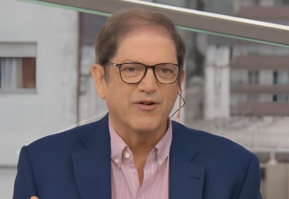 Miguel Espeche, psicólogo: «Las verdaderas redes sociales son las interacciones cara a cara»