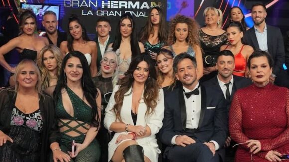 imagen-166 Ex participante de «Gran Hermano» adquiere su primer departamento y causa polémica por solicitar canje de muebles