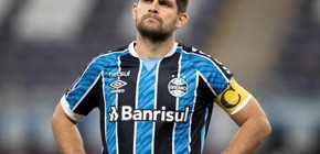 imagen-18 Estafa en Brasil: Hombre se hizo pasar por el DT de Gremio y engañó a un jugador