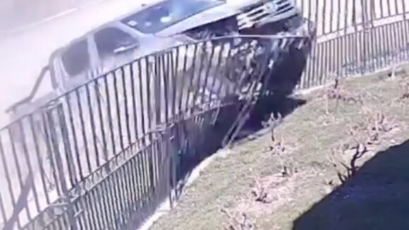 imagen-201 Accidente de camioneta en Junín de los Andes casi provoca una tragedia