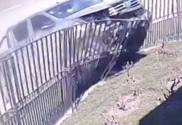 imagen-201 Accidente de camioneta en Junín de los Andes casi provoca una tragedia