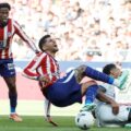 Intensa disputa entre Cuti Romero y Bellingham en el derbi madrileño: la jugada que pudo costarle la expulsión a un jugador