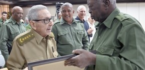 imagen-68 Raúl Castro reaparece a sus 95 años en acto militar en Cuba tras rumores de salud