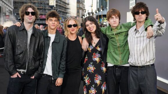 imagen-94 Los hijos de Liam y Noel Gallagher deslumbran en la premiere del nuevo documental de Oasis