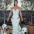 Kim Kardashian se Disfraza de Cruella de Vil en Roma