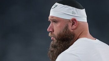 imagen-55 Lane Johnson anuncia su retiro para priorizar su salud mental